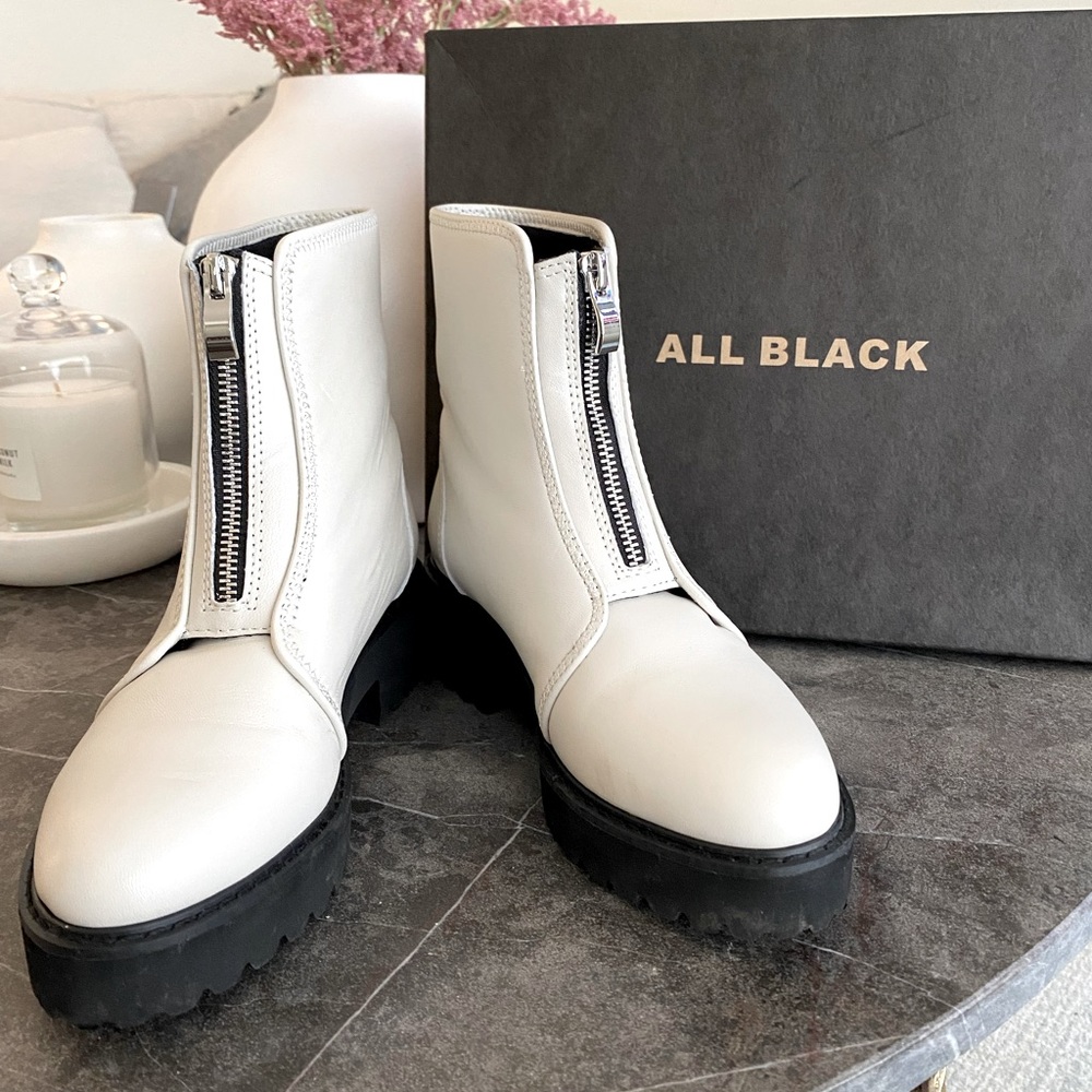 All Black Classic Zip Bootie